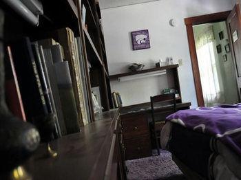Lazy T Ranch Guest House Manhattan Bagian luar foto