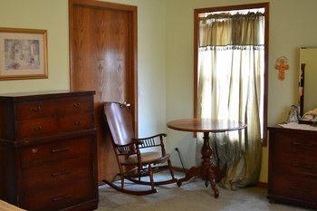 Lazy T Ranch Guest House Manhattan Bagian luar foto