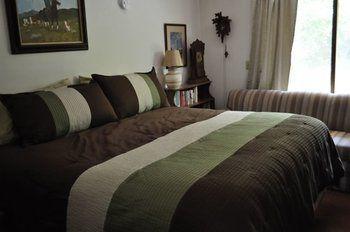Lazy T Ranch Guest House Manhattan Bagian luar foto